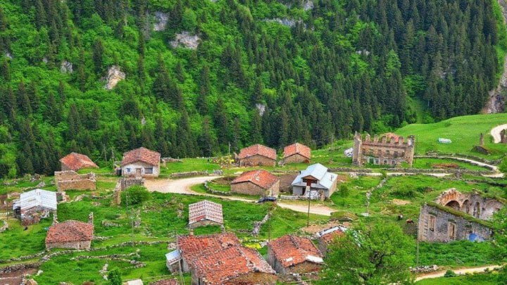 Santa Ruins - Santa Harabeleri Nerede? Nasıl Gidilir? Santa Harabeleri Trabzon tarihi ve Önemi Hakkında bilgi. Santa Vadisi ve Santa Antik Kenti Nerede? Yol tarifi.