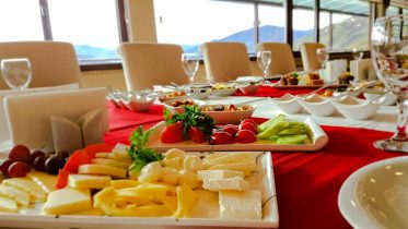 Trabzon-acik-bufe-kahvalti-serpme-kahvalti