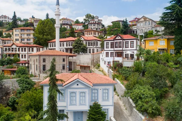 Ortamahalle Evleri Gezi Rehberi: Ortamahalle Evleri Nerededir? Nasıl Gidilir?